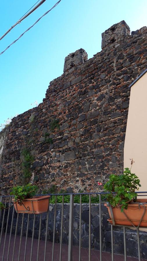 Bed & Breakfast Dietro Le Mura Ачі-Кастелло Екстер'єр фото